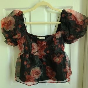 🆕️ thirty / thirty • floral puff blouse